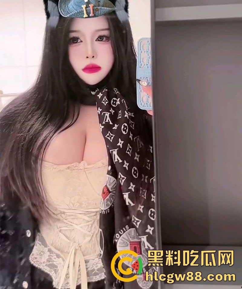 抖音巨乳美女主播【full77】多部福利视频流出 开档黑丝疯狂后入 骑乘爆操双洞齐开！-4