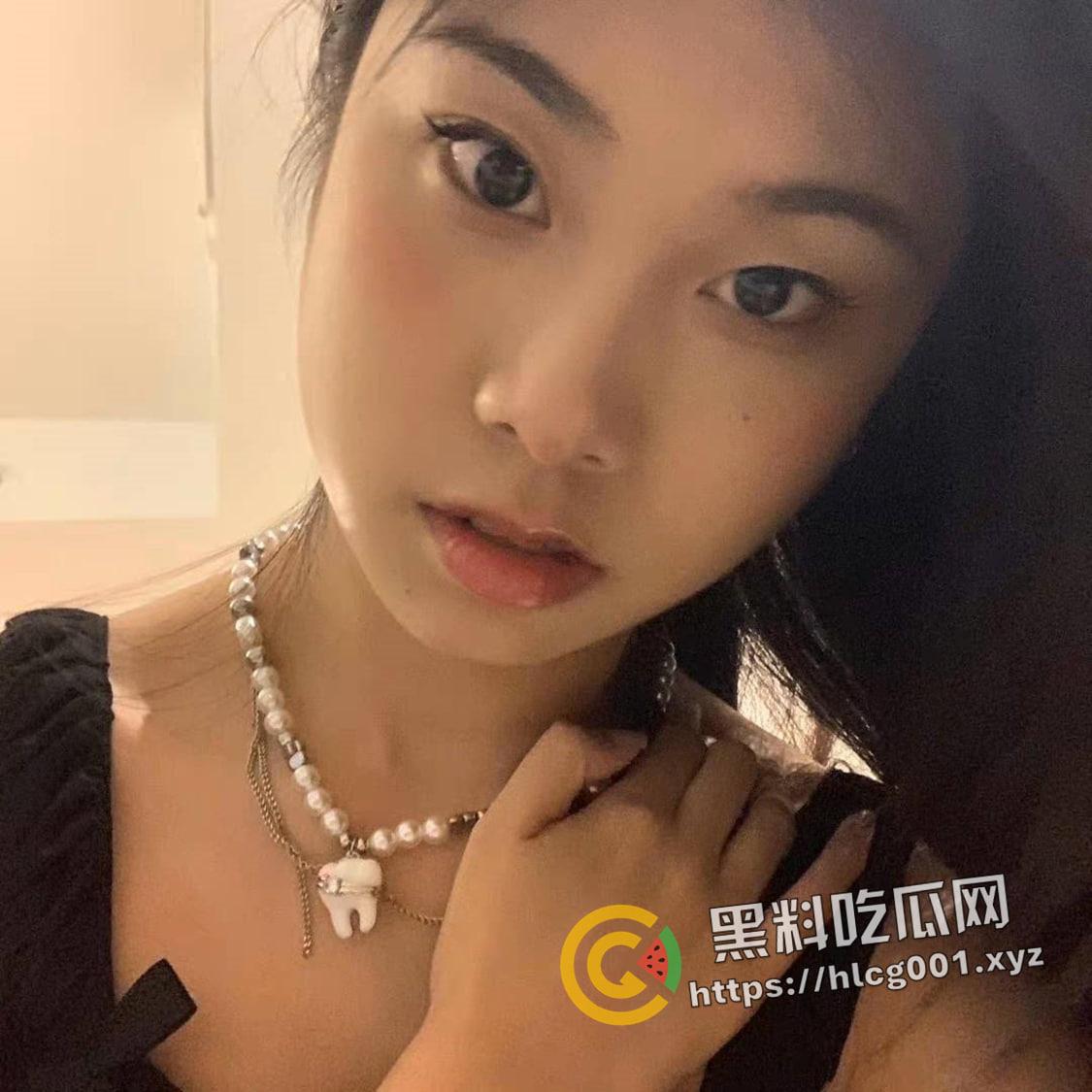 浙江宁波名媛的真实面孔 星巴克手里拿 大屌硬往逼立塞 被操到声嘶力竭还不停下 果然公车就是不心疼-4