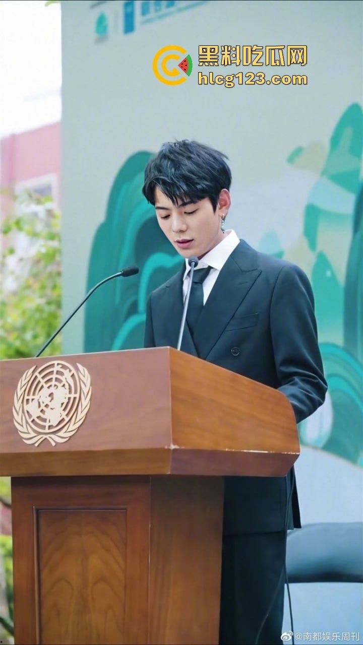 理塘王丁真降临，low逼才抽纸烟，男人该抽电子烟！90周年《What makes me smoke》致纸烟党，草泥马丁真！-5