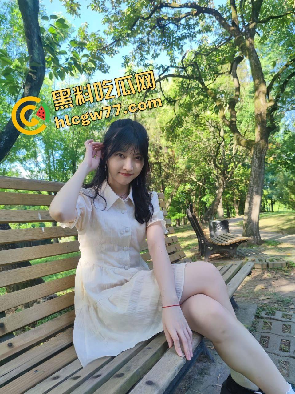 陕西西安交通大学『陈珂』被前男友爆料形象全靠演，做爱自拍舔屌求操，小逼黑得像煤球！-6