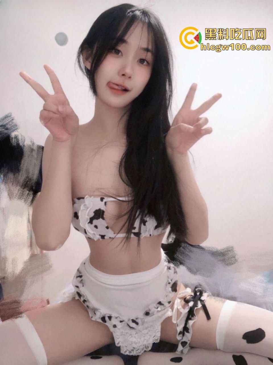 南京传媒学校校花【刘思思】调教视频曝光，欲求不满的母狗校园公交车大大颠覆了以往的形象-31