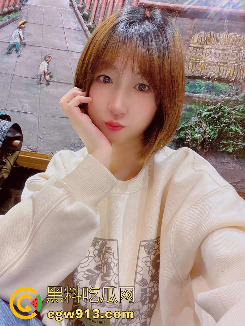 曝光辽宁营口人妻【迟媛媛】，半夜户外找陌生人口交，最多时曾1v7体验精液敷脸，这老公真是绿没边了！-5