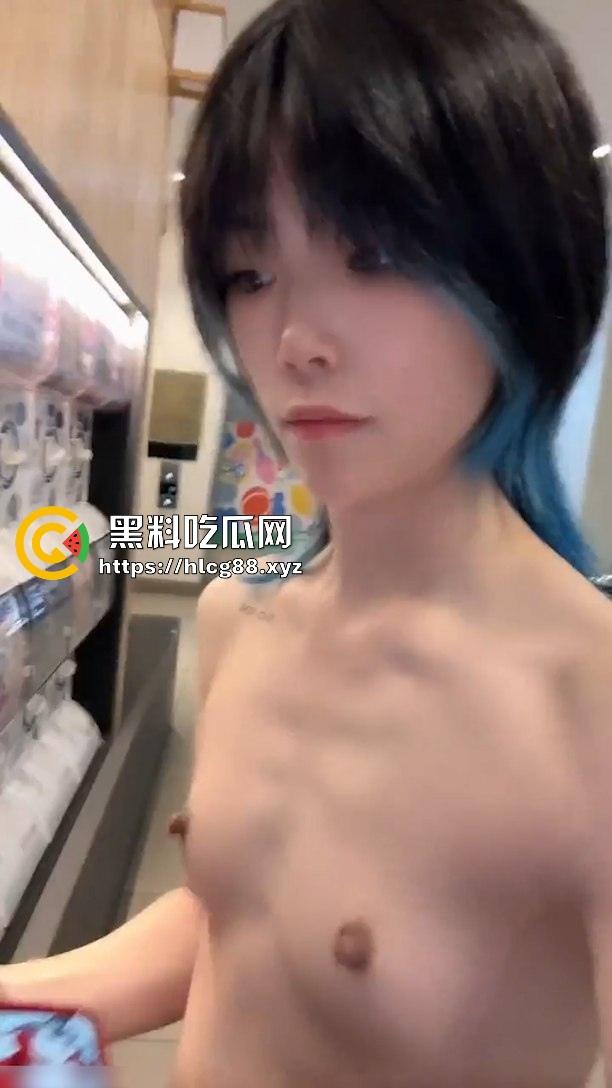 湖南中医药大学【刘雅琳】喝尿野战还露逼，男友同居天天操，床上功夫比会所技师还他妈牛逼！-7