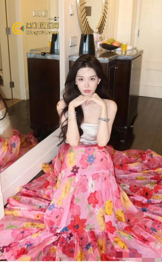 500W粉网红『谢欣桐』劈腿大戏！恋爱四年跑进富二代怀抱，私密视频曝光，干湿分离成神秘操作！-26