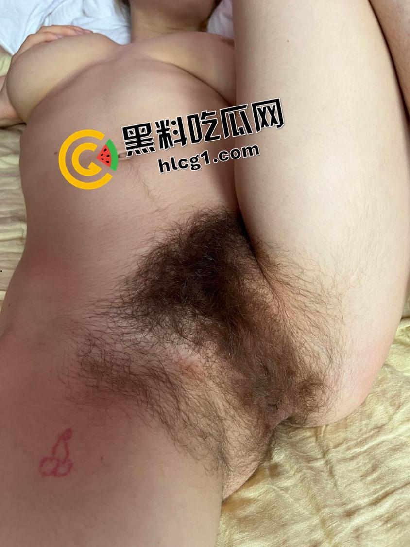 反白虎斗士！旺盛的黑森林下狂乱的性欲望 阴毛大赏-25