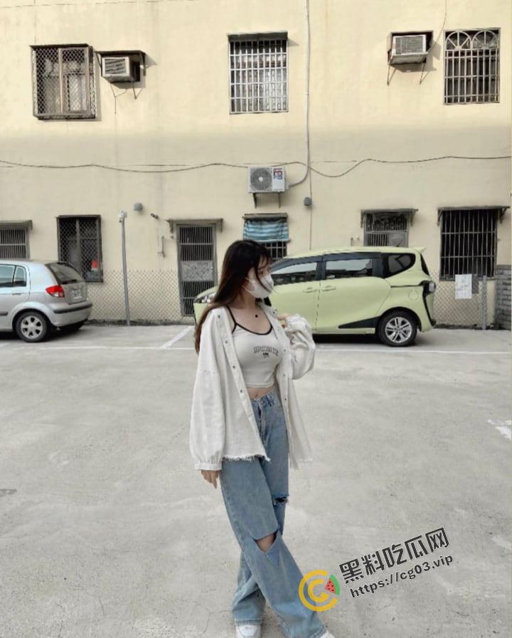 台湾 tiktok 在Twitch的游戏小网红 私拍流出  甜美的脸蛋下竟然还有如此一对完美巨乳！！！-8