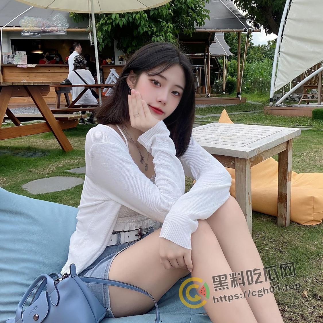 台湾台北大学生 教科书级别反差婊  御姐脸的人性飞机杯 自慰都能水多的溢出来-27