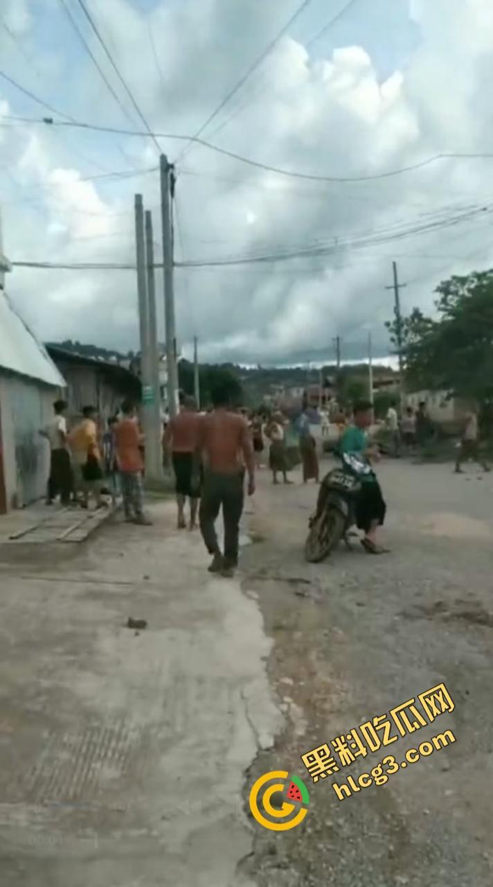 这是道德的沦丧还是人性的扭曲！缅军对贵概平民地带发生空袭 仰光和内比都爆发对腊戌战事的抗议！-9