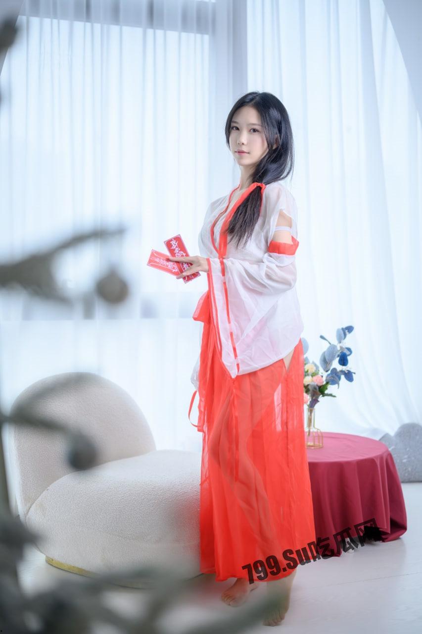 抖娘利世高颜值网红美女 最新定制私拍《私人驱邪》《红色诱惑》 《性爱吸睛小恶魔》-1