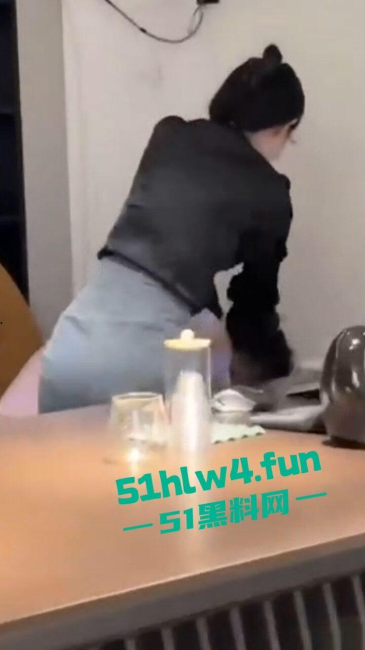 广东东莞渣男【钟安】开虚假公司坑蒙拐骗，诱骗女孩包养潜规则，被老婆发现后 发朋友圈求原谅。-5