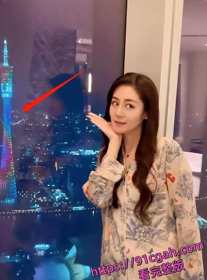 性感女星毕畅乡村爱情8王小蒙喂奶镜头露点 哺乳特写一闪而过 慢放版本放大细节 乳头清晰可见！-1