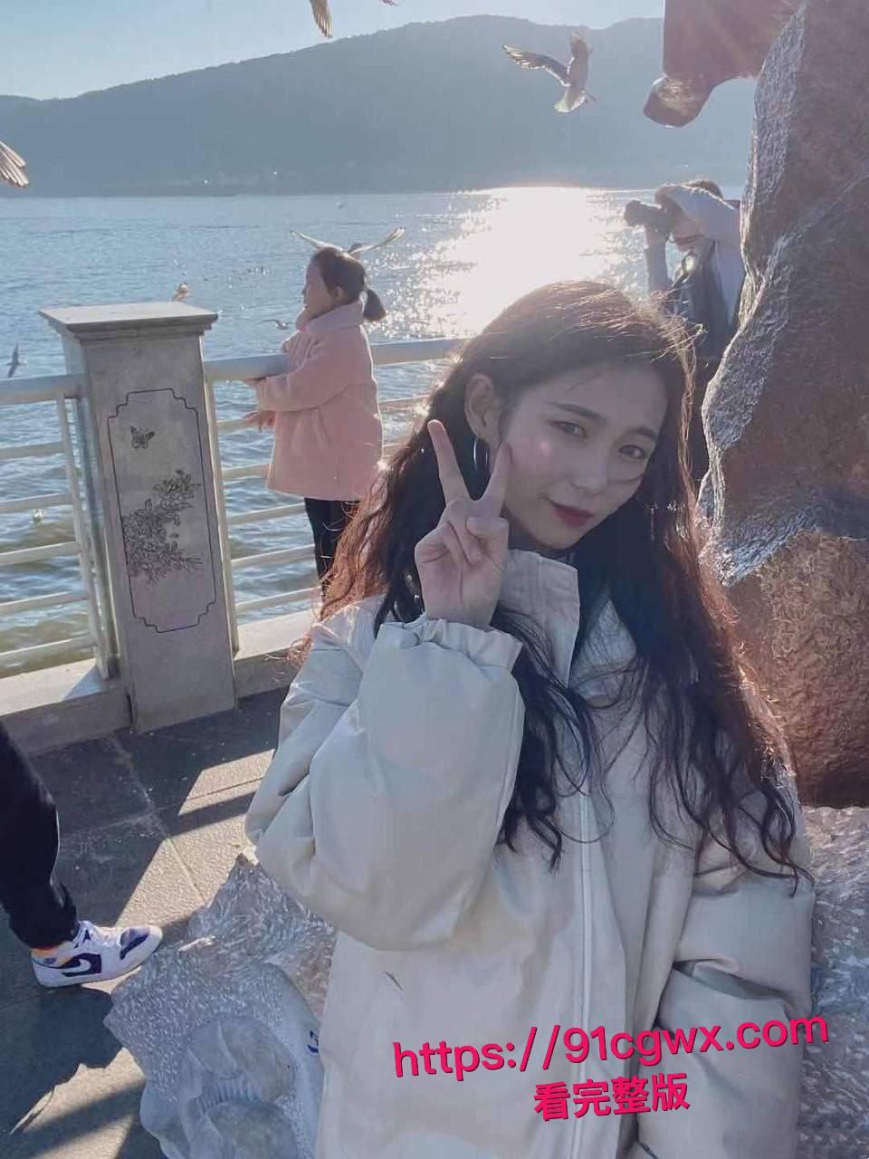 云南高校19岁甜美女大生周闫妮应聘模特惨遭面试官PUA：全裸洗澡镜头曝光流出！-7