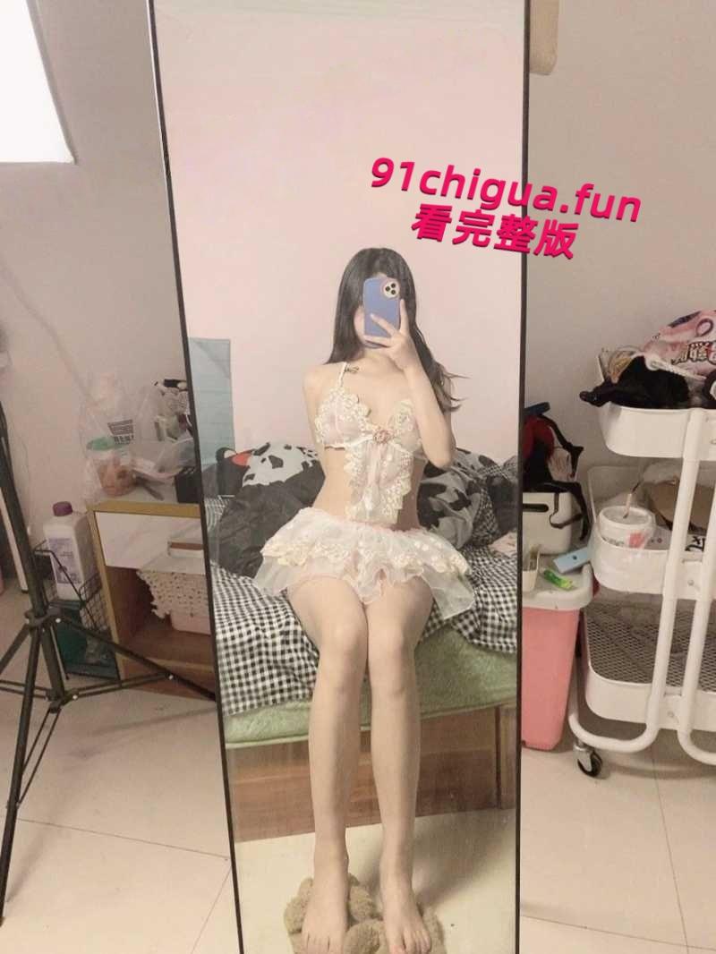 浙江护理职业技术学院学生妹【黄絮如】裸聊视频泄密，大尺度自慰呻吟声悦耳动人，极品反差学生妹谁能不爱呢！-19