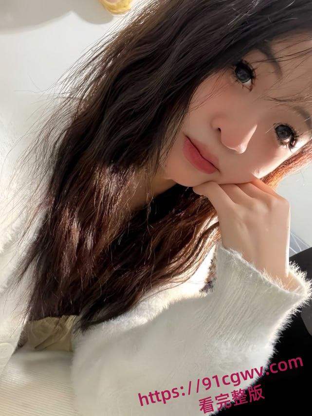 越南胡志明市的环球小姐医学生 Vo Hong Ngoc Hue 极品泄密流出性爱视频！-8