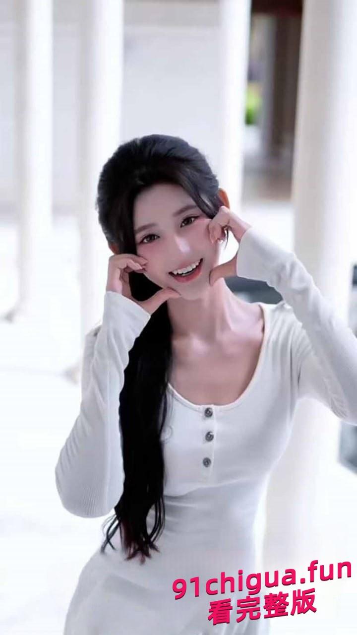 高颜值短剧演员 杨珊子 性爱视频曝光 脖子被金主吸满草莓 高潮时表情魅惑直呼太爽了!-5