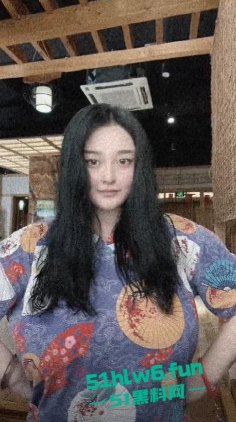 独家快手网红【好大狗】两颗真材实料的超大奶子非常耀眼，不应该叫好大狗应该叫好大奶！-4