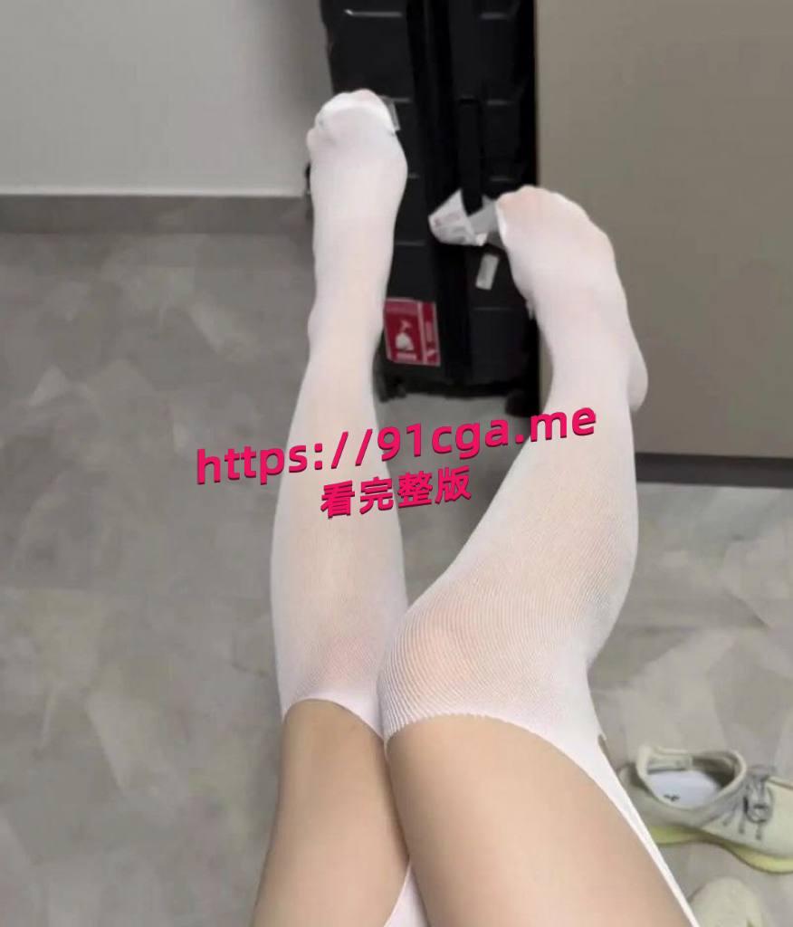 抖音14万粉丝主播 公主电闪 不雅私拍合集 高颜值纯情少女的反差一面暴露了出来-7