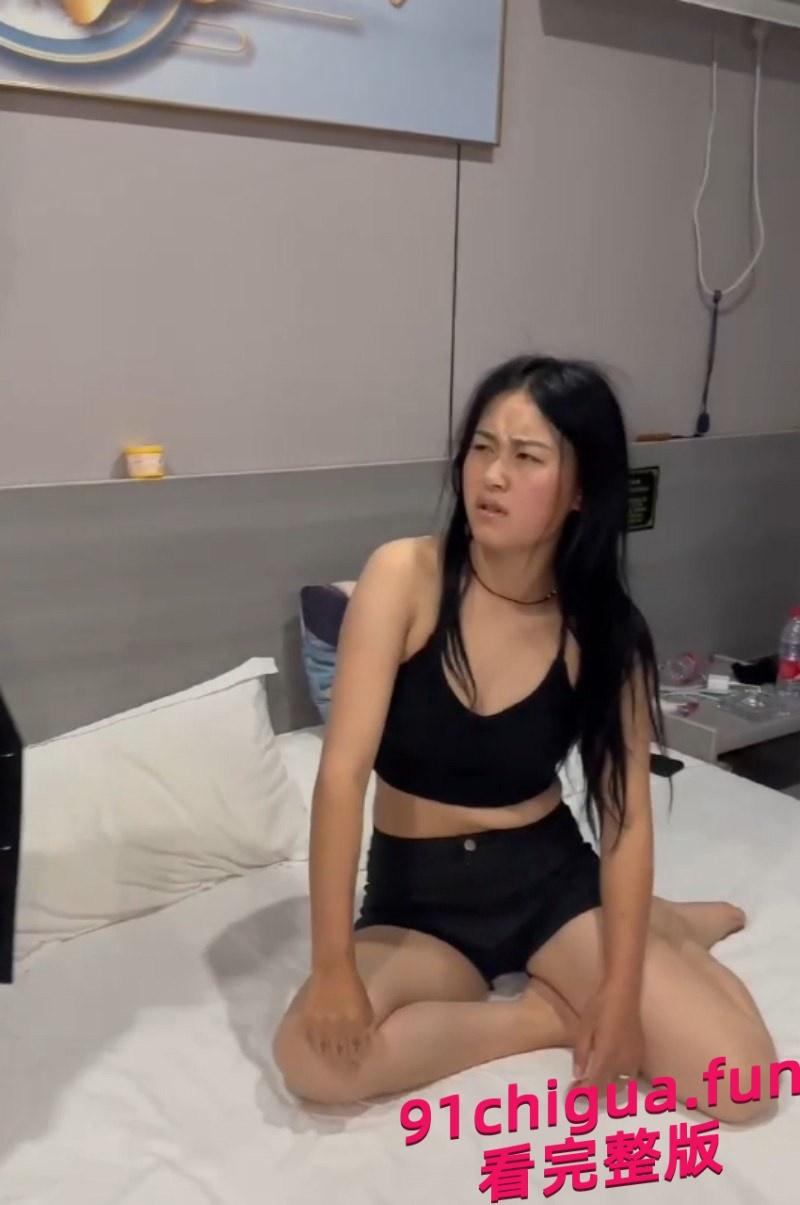 全网最硬奸夫！偷情有夫之妇被众人抓奸在床！-2