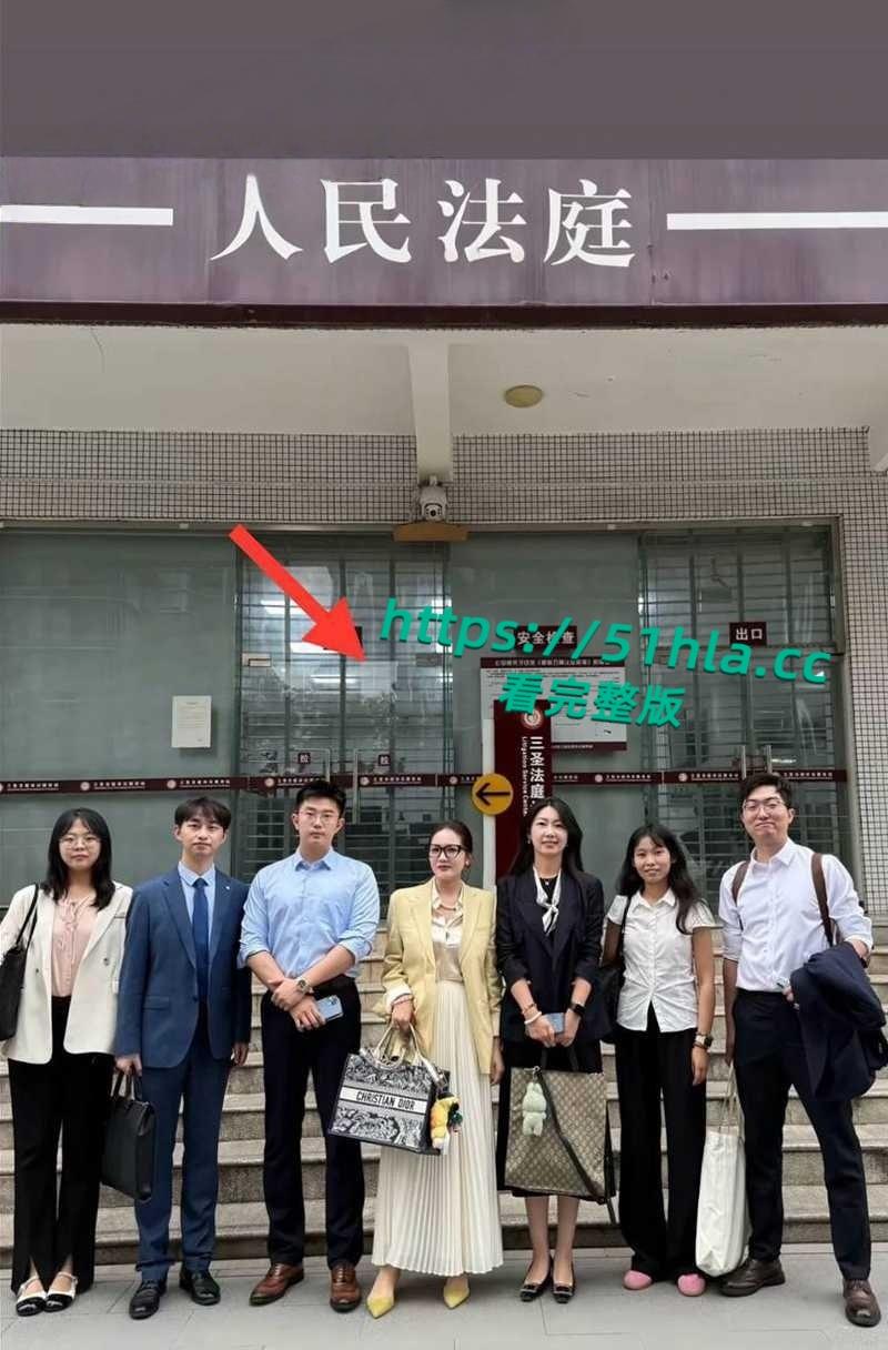 抖音网红律师【西绿】人设塌房假律师身份曝光，同事张辰铭假cp真炮友，二人性爱视频流出全网疯传！-6