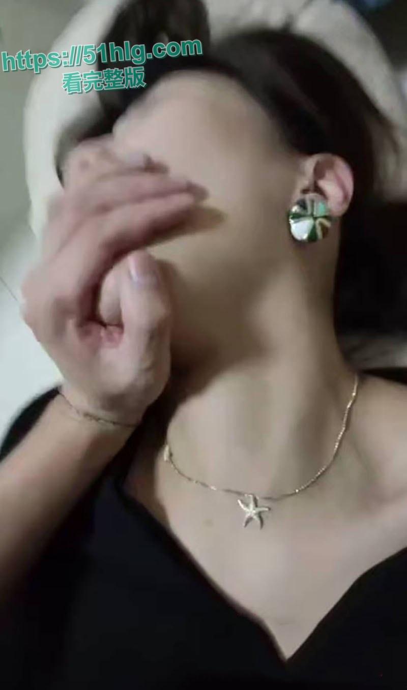 【郑州】高颜值人妻【蒋茵茵】出轨视频全网疯传 老公与其离婚还被网暴 不堪受辱跳湖自尽 极品尤物死了真可惜-3