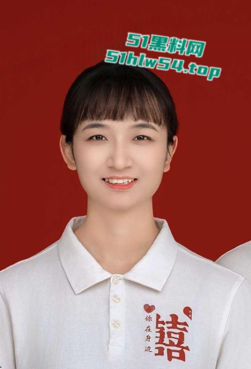 新婚美女护士【小雪】大量不雅视频被曝，出轨成性沦为性奴母狗，露脸自慰舔屌调情聊天记录更是淫荡！-2