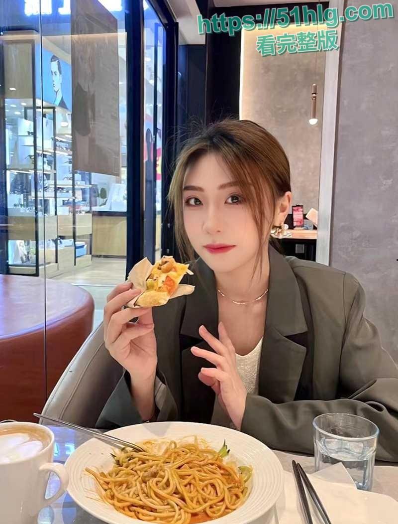 【天津】女总监【催丽丽】陪老板出差醉酒被性侵视频流出 主动配合被操被判工伤引发热议  表情沉醉 淫叫勾人-5