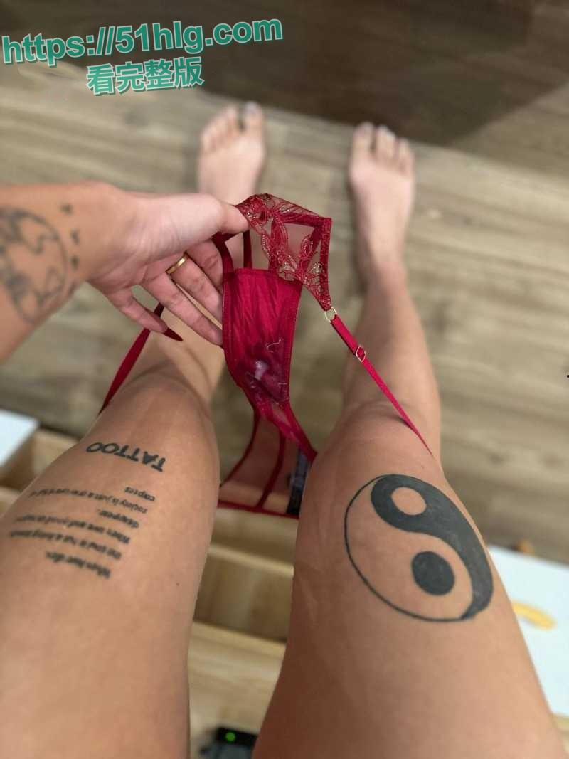 抖音女网红【钢筋混凝土】不为人知的激情真面目！金主尽情享受风骚母狗的肉体快感-8