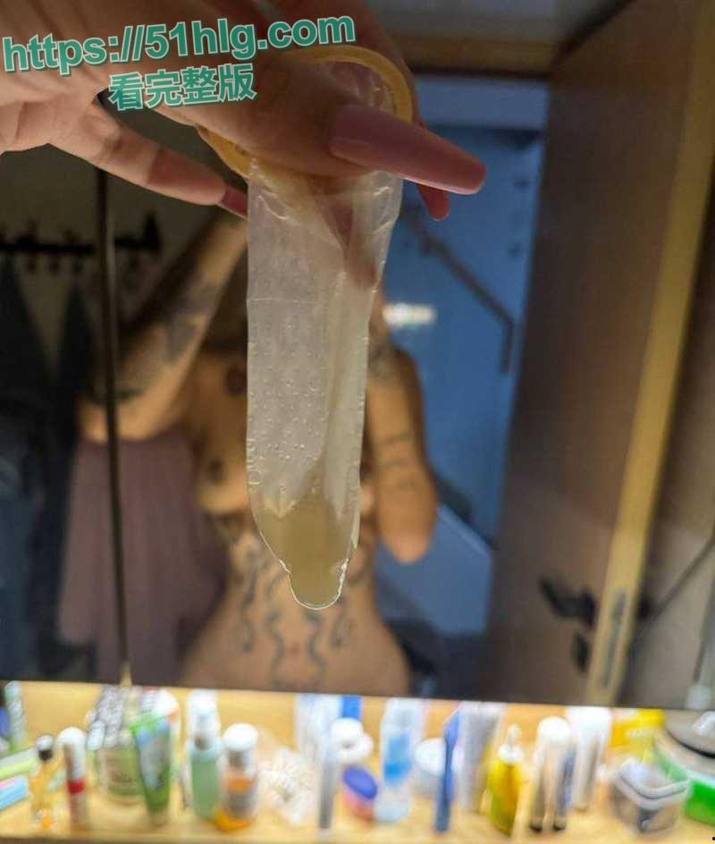 抖音女网红【钢筋混凝土】不为人知的激情真面目！金主尽情享受风骚母狗的肉体快感-10