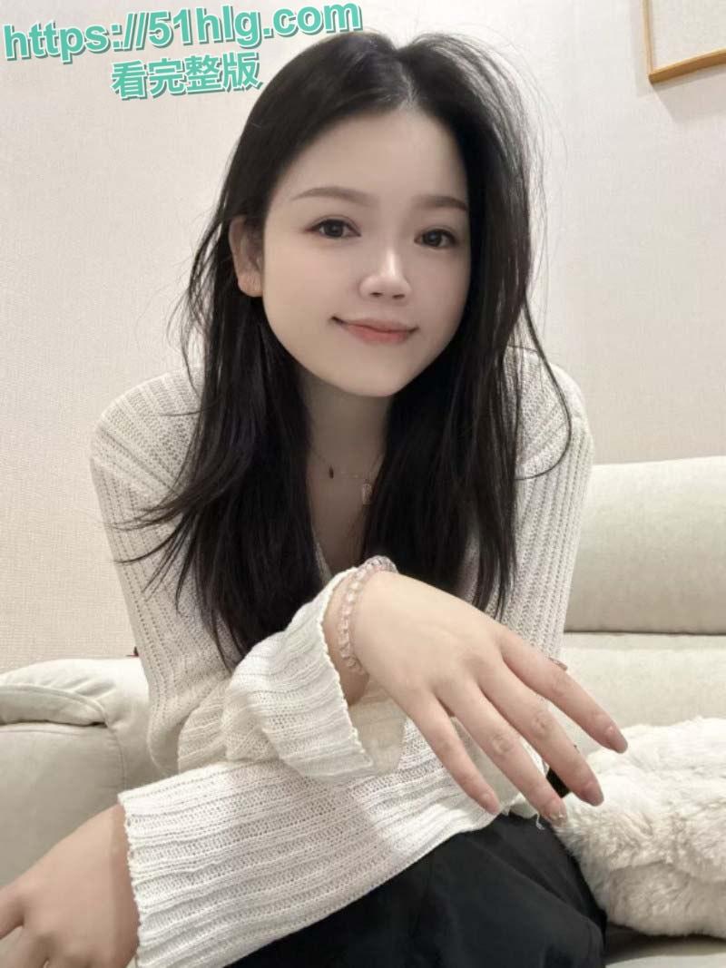 【重庆】国企【余丽娇】为公司献身成为交际花，与客户玩多人轰趴，被前后夹击爽到不行，你想加入吗？-5