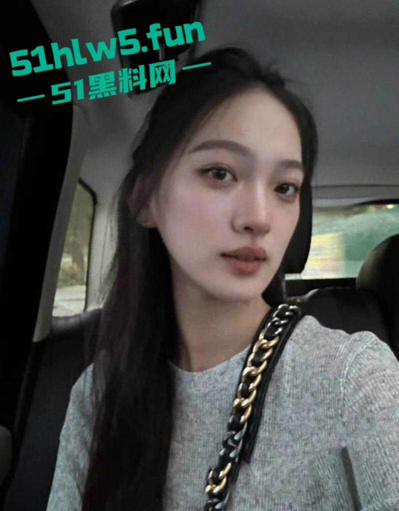 陈翔六点半女演员【王妍】被曝光下海做外围，露脸实拍全裸自慰福利 全网独家爆料！-7