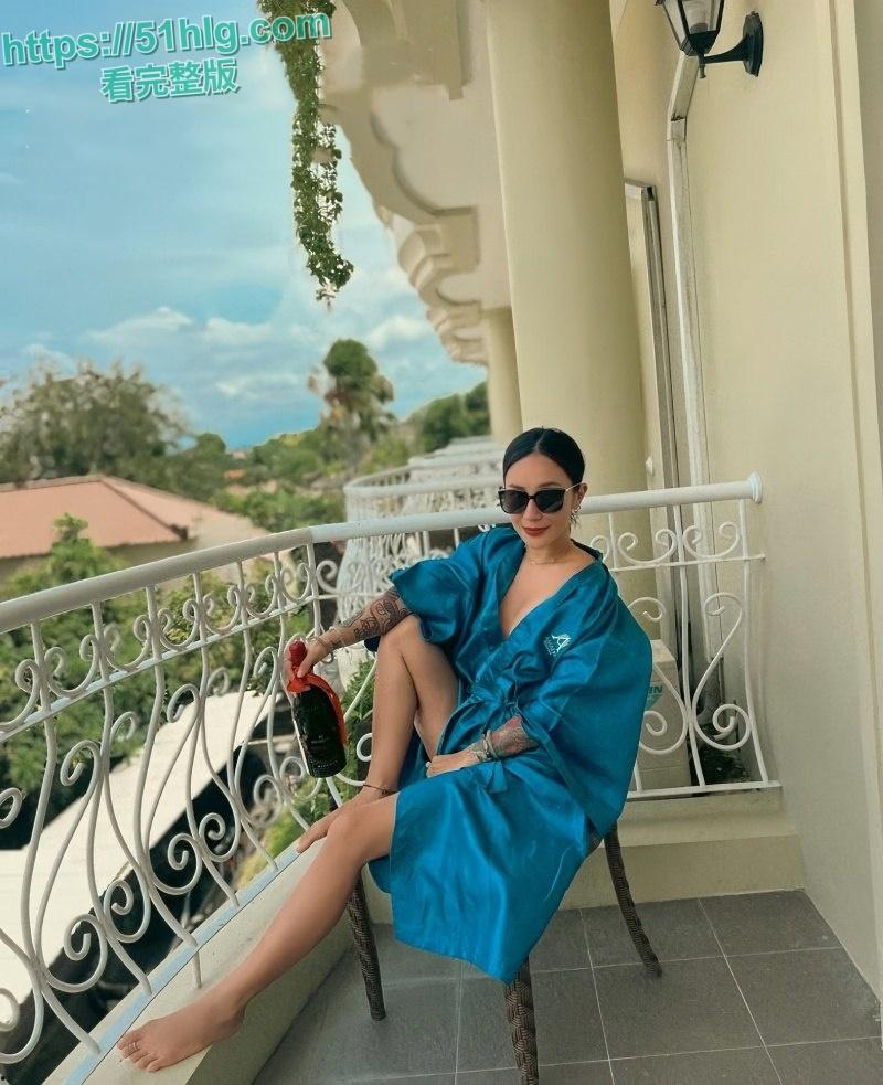 性感纹身潜水教练【梁云菲】私密约炮视频曝光，火辣身材搭配销魂呻吟声，震撼全网！-18