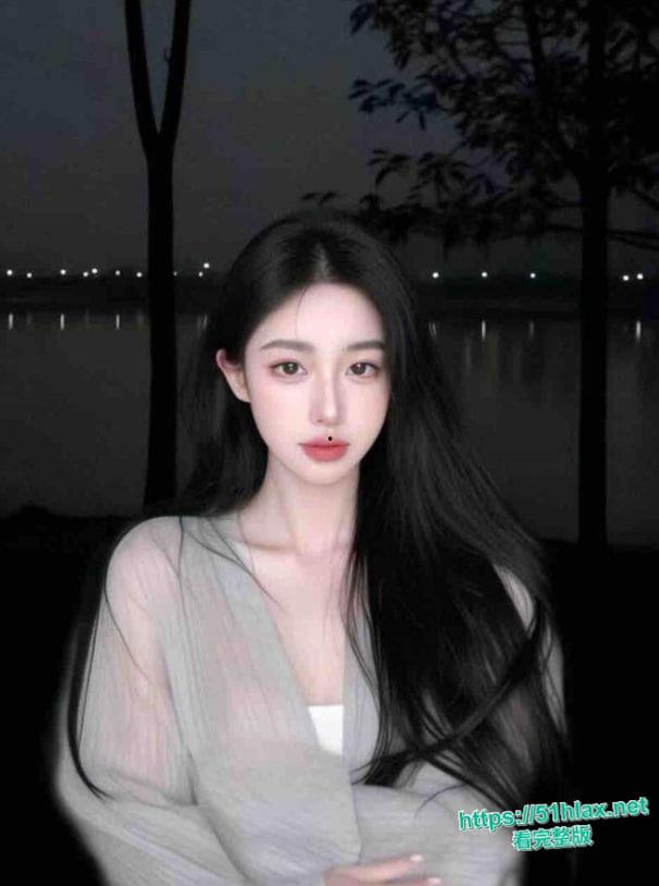 巨乳露脸小骚货唐语棠豪乳狂甩，骑乘女上位骚扭大屁股，换后入时肥臀夹鸡吧更紧，乳波臀浪操到床塌！-2