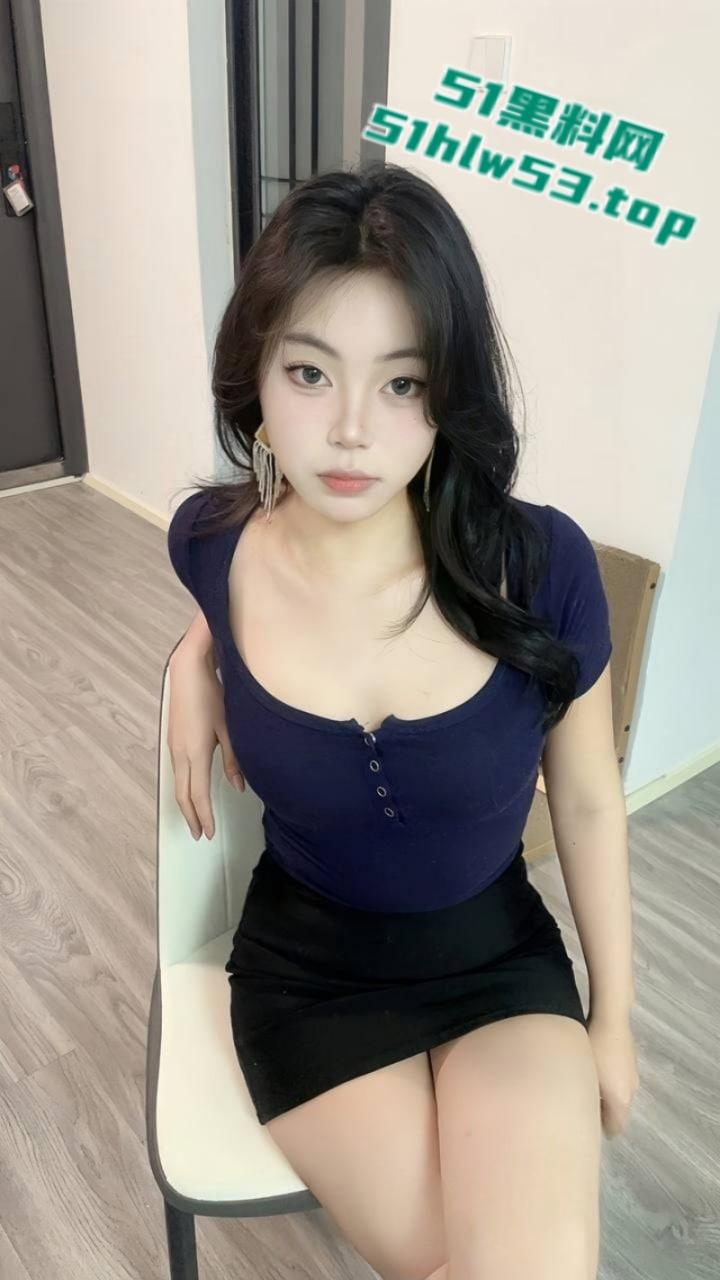 金华职业技术大学【吕艺珂】性欲极强痴迷指奸被炮友双指齐插，狂揉阴蒂淫汁喷溅当场失禁！-2