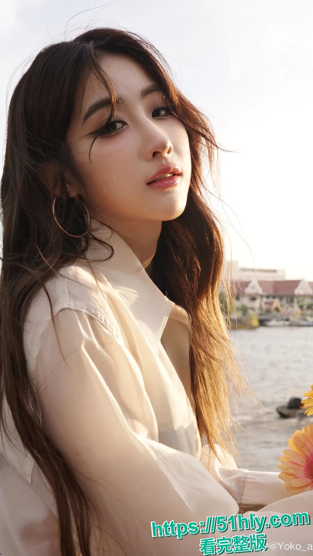 泰国巨星 Faye 直播自曝遭遇断崖式分手，后续爆料女友劈腿新剧同组女演员 Lina，并爆出不雅视频。-10