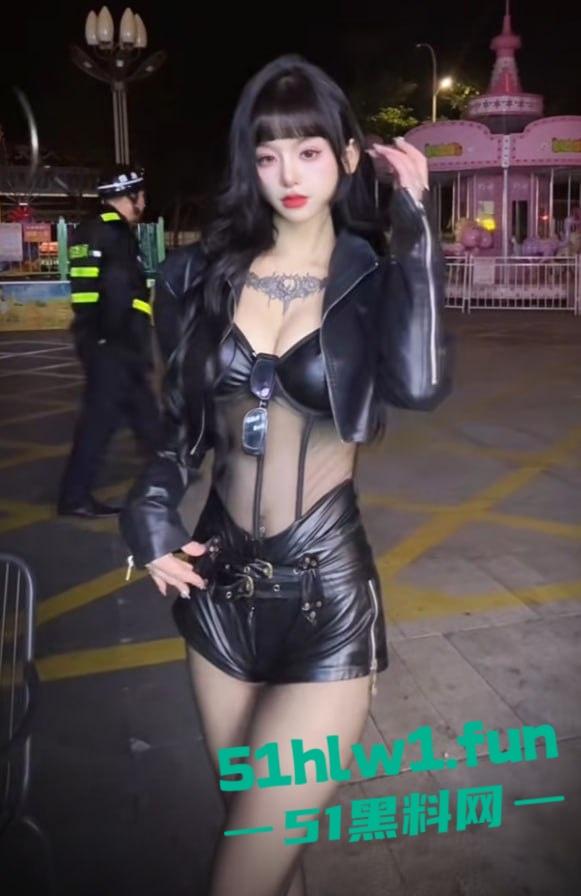 东莞夜场女DJ【刘晓露】爆出圈钱黑料，18岁小母狗圈老板钱还肆无忌惮出轨，当舔狗被甩锤得脸都没了！-8